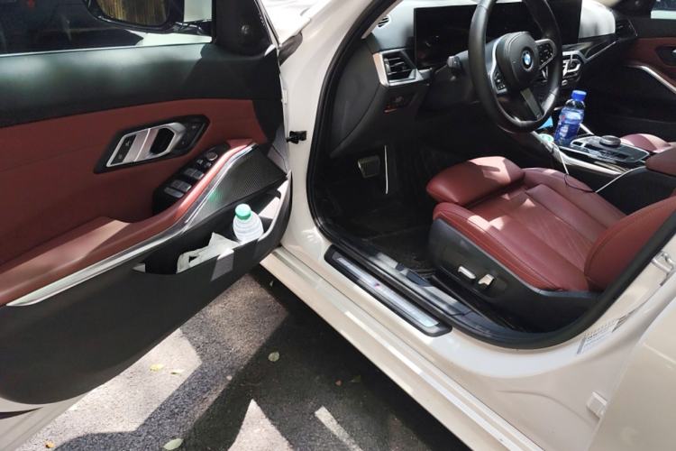 Used BMW 3 Series 2023 320Li M Sport Package Driver Seat
