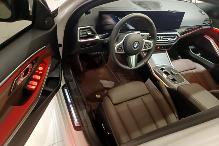 Used BMW 3 Series 2023 325i M Sport Night Edition Package Driver Seat