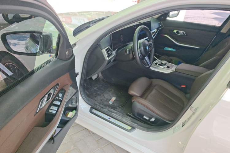 Used BMW 3 Series 2023 325Li M Sport Night Edition Package Driver Seat
