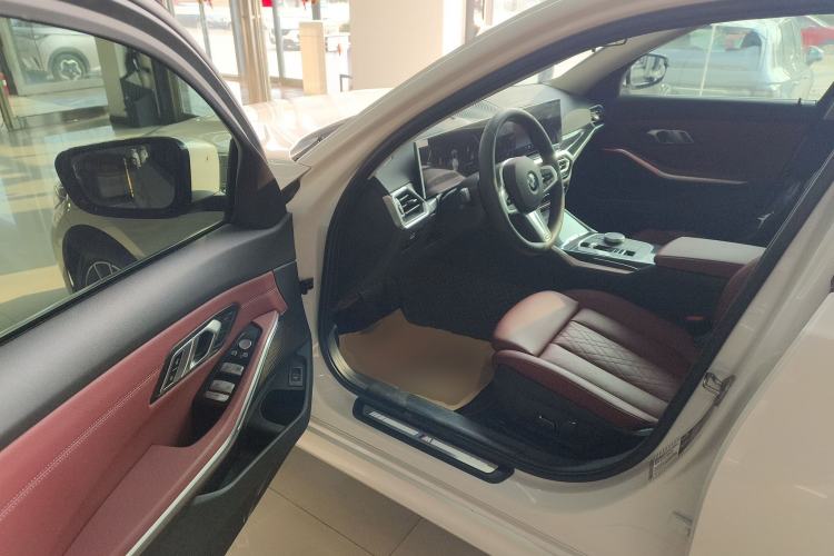 Used BMW 3 Series 2023 325Li M Sport Package Driver Seat