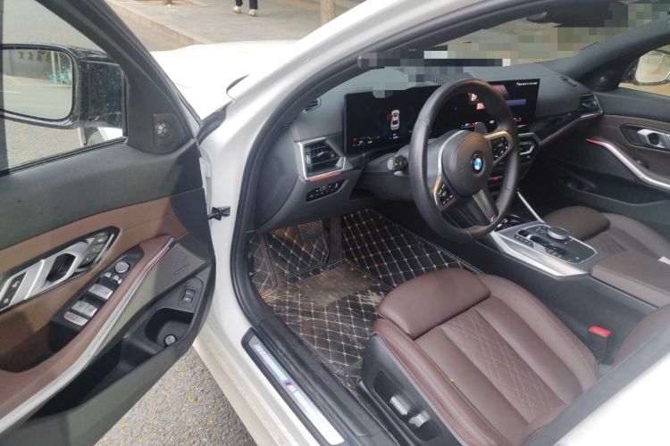 Used BMW 3 Series 2023 325i M Sport Night Edition Package Driver Seat