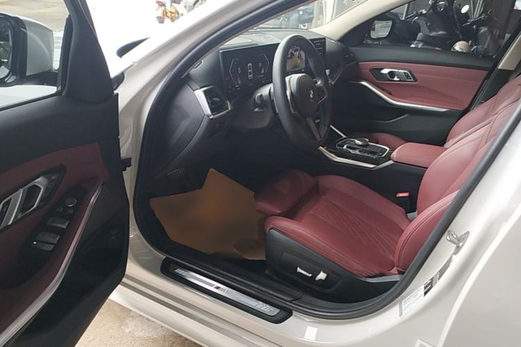 Used BMW 3 Series 2023 325Li M Sport Package Driver Seat