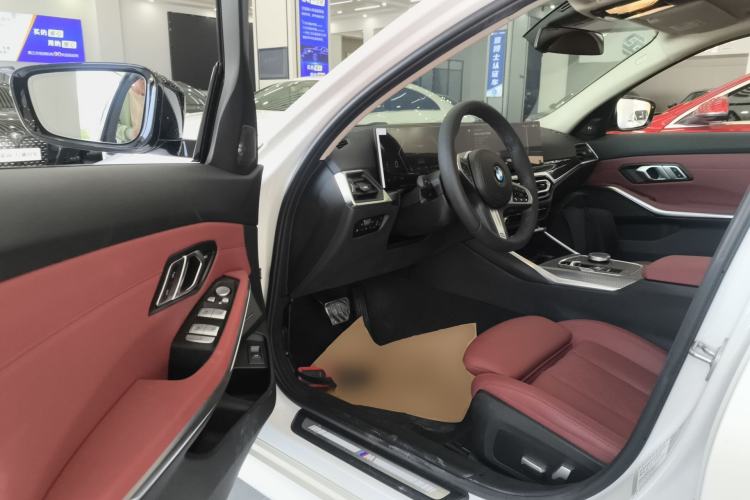 Used BMW 3 Series 2023 325Li M Sport Night Edition Package Driver Seat