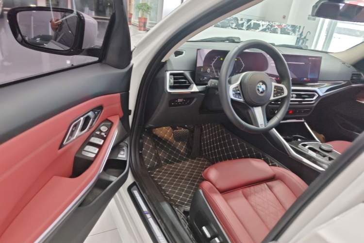Used BMW 3 Series 2023 325Li M Sport Package Driver Seat