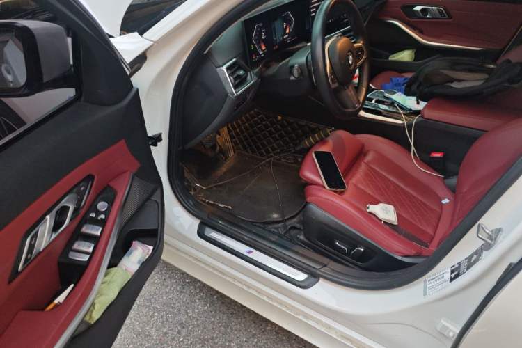 Used BMW 3 Series 2023 320Li M Sport Package Driver Seat