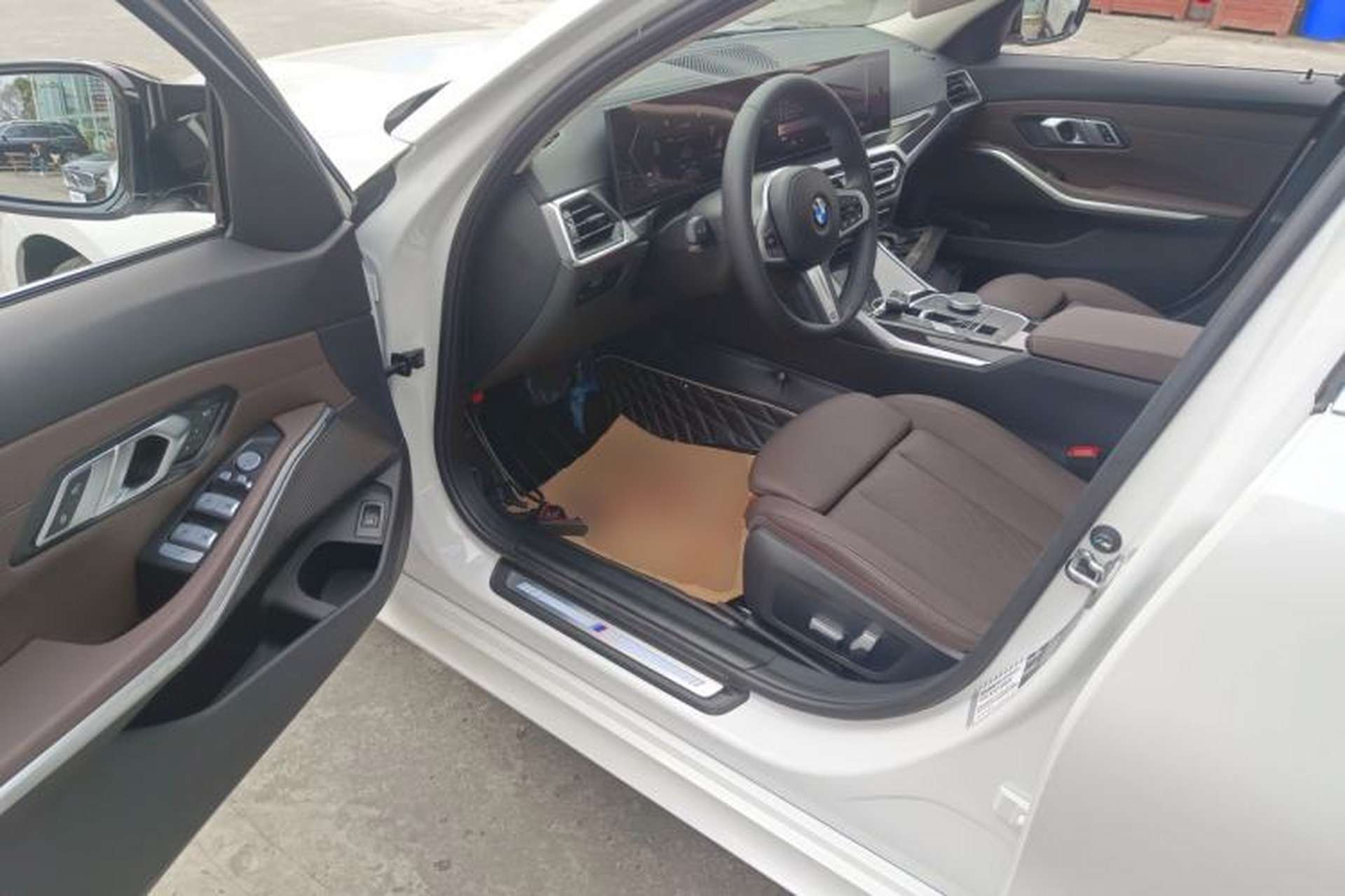 Used BMW 3 Series 2023 325Li M Sport Package Driver Seat