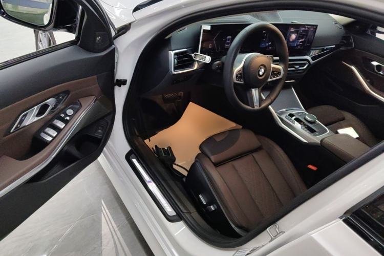 Used BMW 3 Series 2023 325Li M Sport Night Edition Package Driver Seat