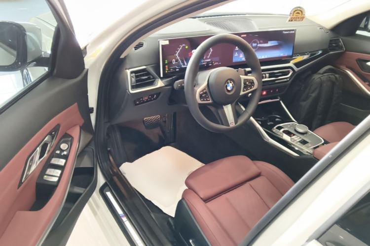 Used BMW 3 Series 2023 320Li M Sport Package Driver Seat