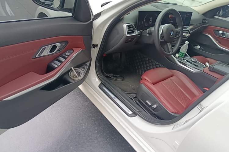 Used BMW 3 Series 2023 325Li M Sport Package Driver Seat