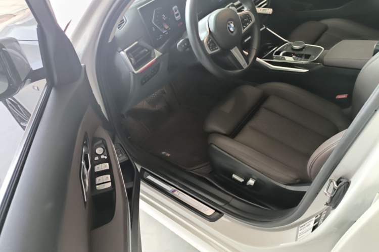 Used BMW 3 Series 2023 325Li M Sport Package Driver Seat