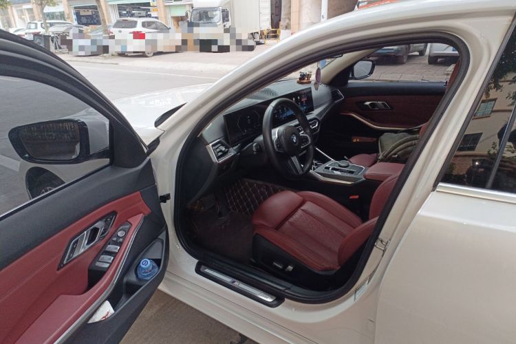 Used BMW 3 Series 2023 325i M Sport Package Driver Seat