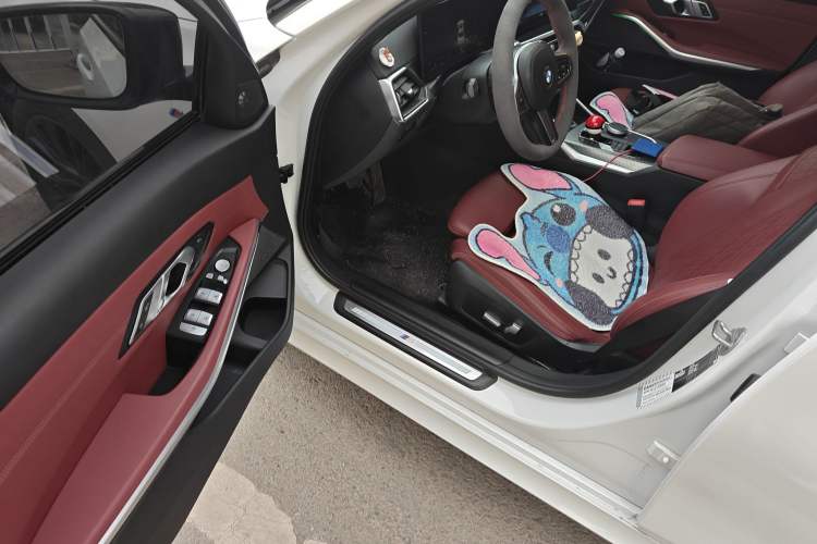 Used BMW 3 Series 2023 325i M Sport Night Edition Package Driver Seat