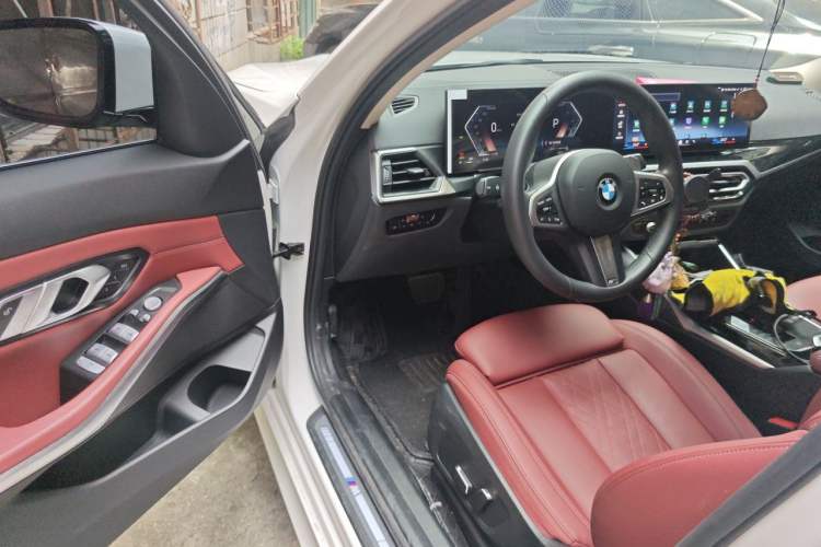 Used BMW 3 Series 2023 320i M Sport Package Driver Seat