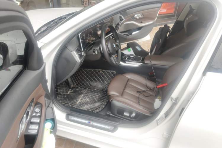 Used BMW 3 Series 2023 320Li M Sport Package Driver Seat