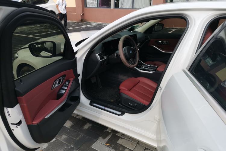 Used BMW 3 Series 2023 320Li M Sport Package Driver Seat