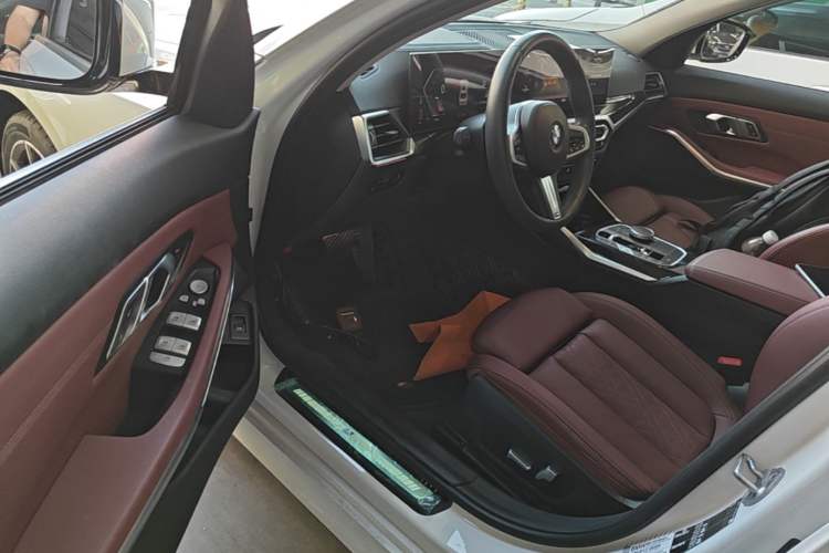 Used BMW 3 Series 2023 325Li M Sport Package Driver Seat