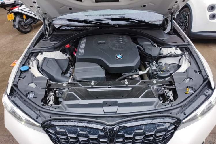 Used BMW 3 Series 2023 325i M Sport Night Edition Package Engine Bay