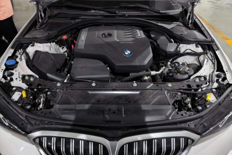 Used BMW 3 Series 2023 320Li M Sport Package Engine Bay