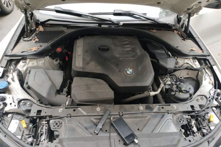 Used BMW 3 Series 2023 325i M Sport Night Edition Package Engine Bay
