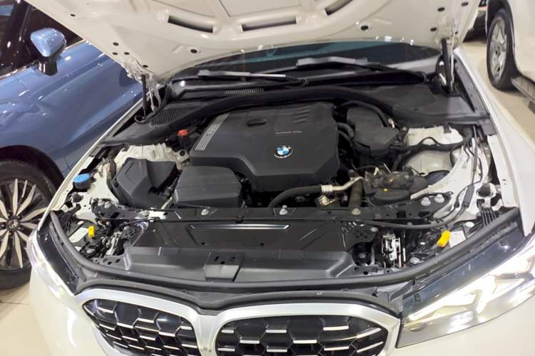 Used BMW 3 Series 2023 320Li M Sport Package Engine Bay