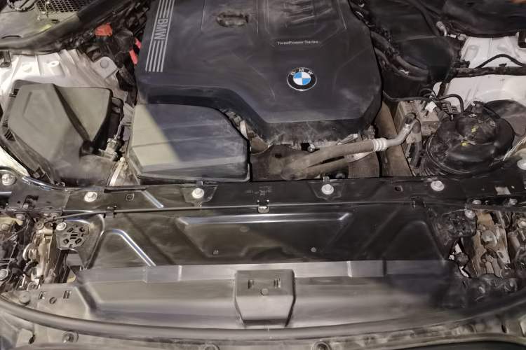 Used BMW 3 Series 2023 325Li M Sport Package Engine Bay