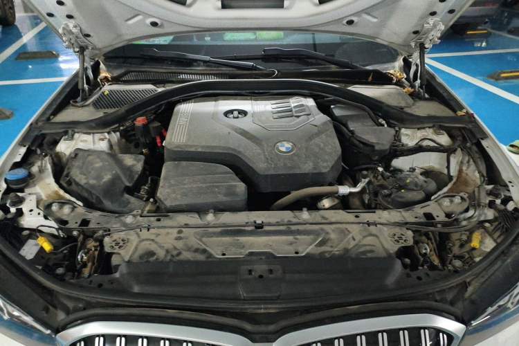 Used BMW 3 Series 2023 325i M Sport Package Engine Bay