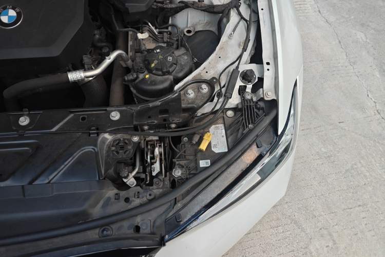 Used BMW 3 Series 2023 325i M Sport Night Edition Package Engine Bay Left
