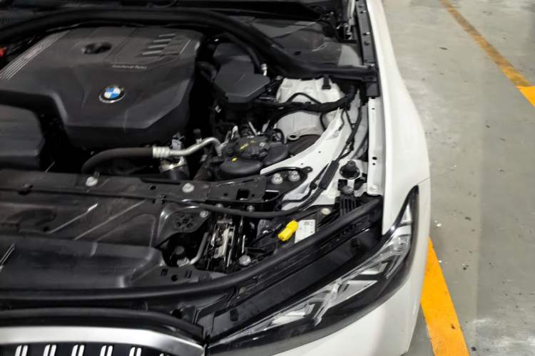 Used BMW 3 Series 2023 320Li M Sport Package Engine Bay Left