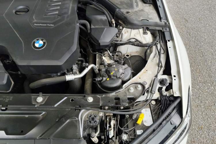 Used BMW 3 Series 2023 320Li M Sport Package Engine Bay Left