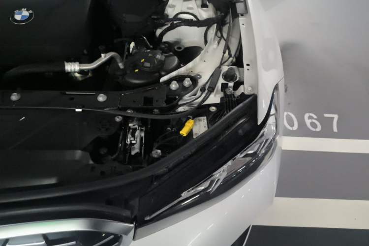 Used BMW 3 Series 2023 325Li M Sport Package Engine Bay Left