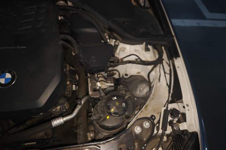 Used BMW 3 Series 2023 325Li M Sport Night Edition Package Engine Bay Left