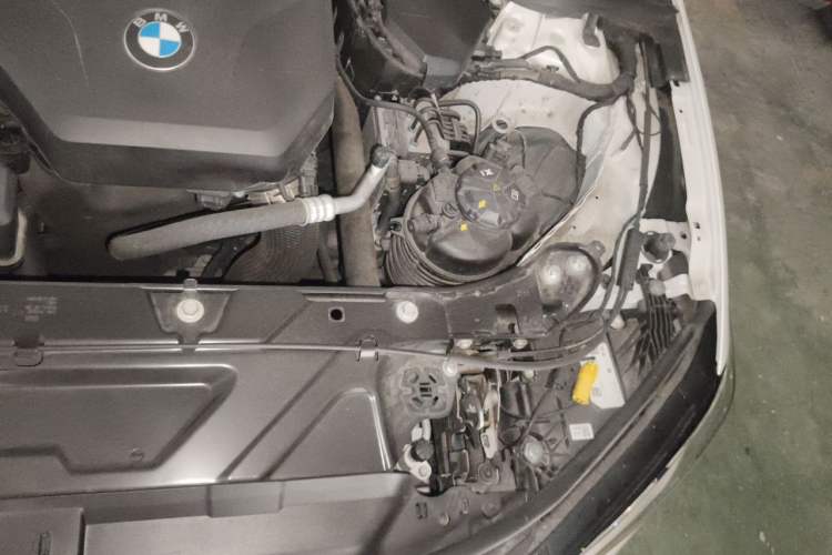 Used BMW 3 Series 2023 320Li M Sport Package Engine Bay Left