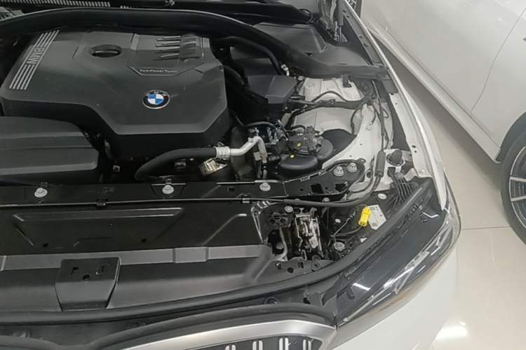 Used BMW 3 Series 2023 320Li M Sport Package Engine Bay Left