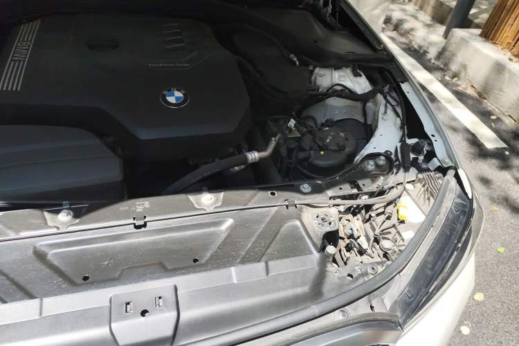 Used BMW 3 Series 2023 320Li M Sport Package Engine Bay Left