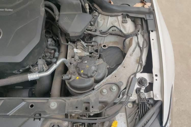 Used BMW 3 Series 2023 320Li M Sport Package Engine Bay Left