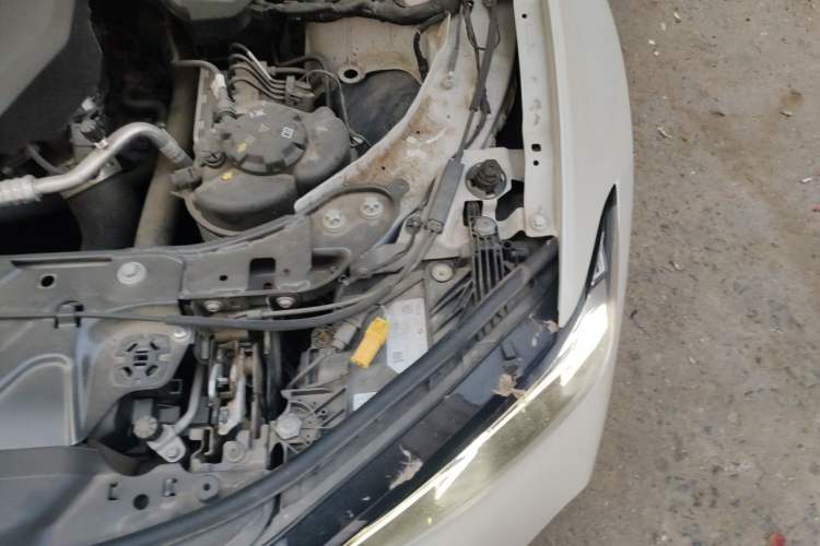 Used BMW 3 Series 2023 320Li M Sport Package Engine Bay Left