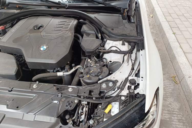 Used BMW 3 Series 2023 325i M Sport Package Engine Bay Left