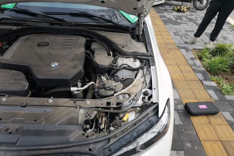Used BMW 3 Series 2023 320Li M Sport Package Engine Bay Left