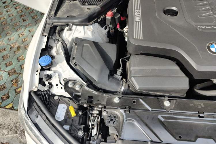 Used BMW 3 Series 2023 325Li M Sport Package Engine Bay Right