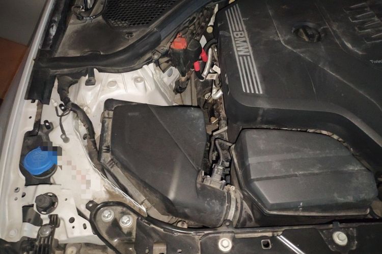 Used BMW 3 Series 2023 320Li M Sport Package Engine Bay Right