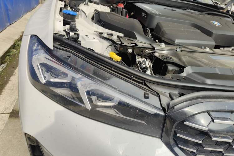 Used BMW 3 Series 2023 325Li M Sport Night Edition Package Engine Bay Right