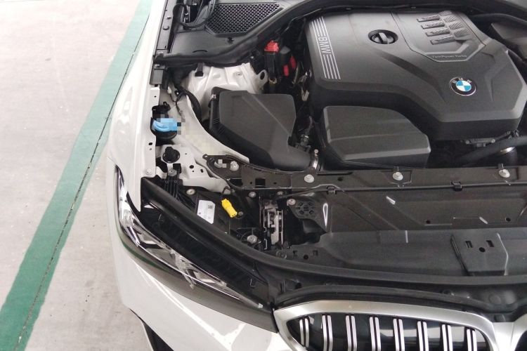 Used BMW 3 Series 2023 320Li M Sport Package Engine Bay Right