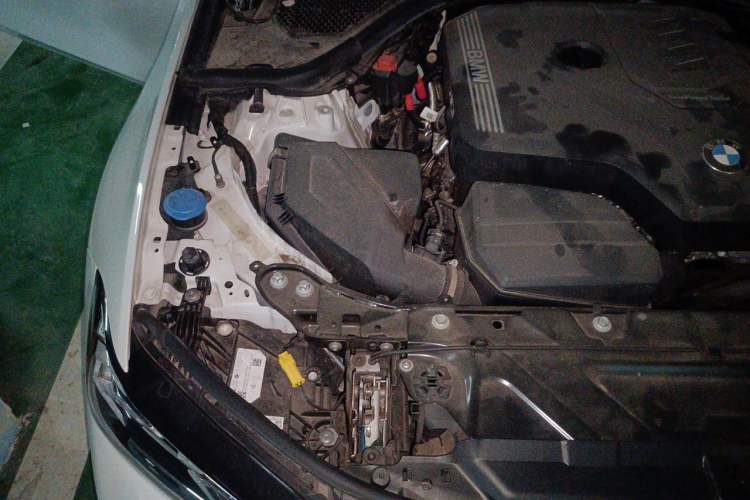 Used BMW 3 Series 2023 325Li M Sport Night Edition Package Engine Bay Right