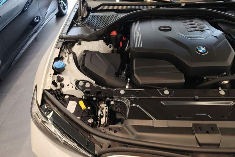 Used BMW 3 Series 2023 325Li M Sport Package Engine Bay Right