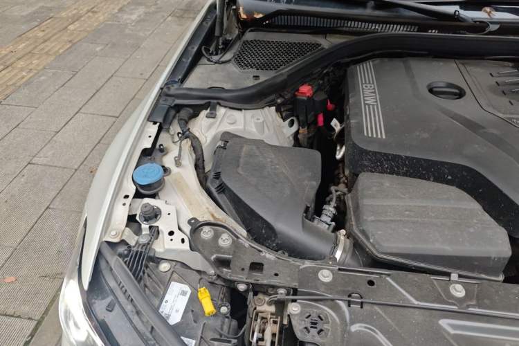 Used BMW 3 Series 2023 320Li M Sport Package Engine Bay Right
