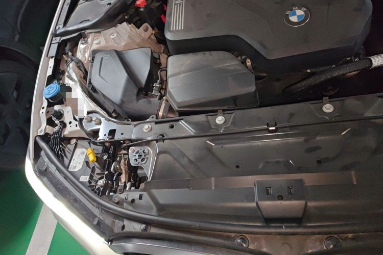 Used BMW 3 Series 2023 325Li M Sport Package Engine Bay Right