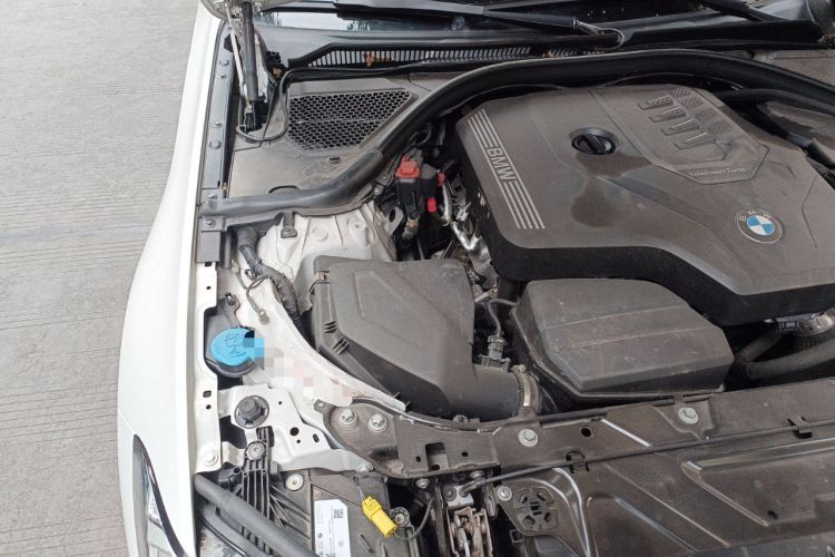 Used BMW 3 Series 2023 325i M Sport Package Engine Bay Right