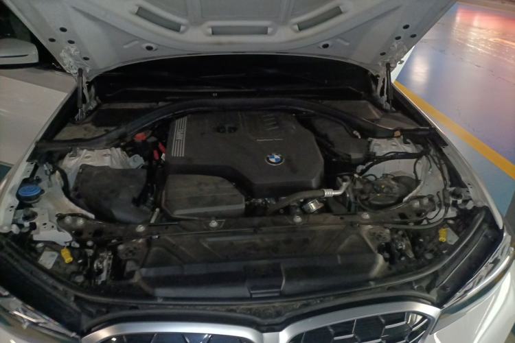 Used BMW 3 Series 2023 325i M Sport Package Engine Bay