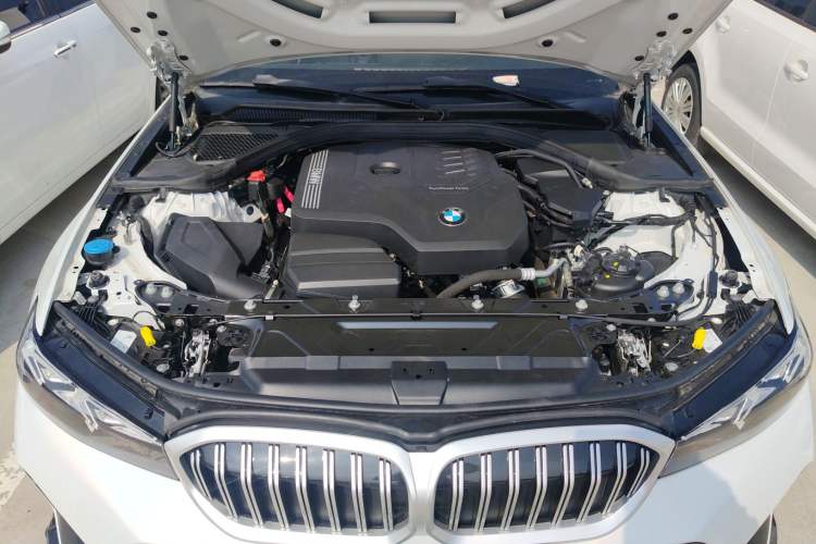 Used BMW 3 Series 2023 325i M Sport Package Engine Bay
