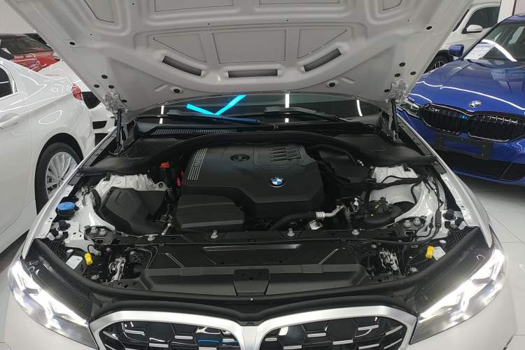 Used BMW 3 Series 2023 325Li M Sport Package Engine Bay